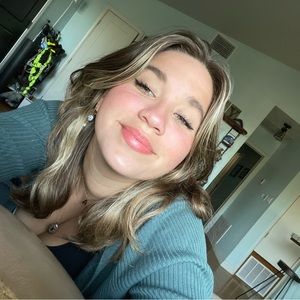 Meet your Posher, Sofia